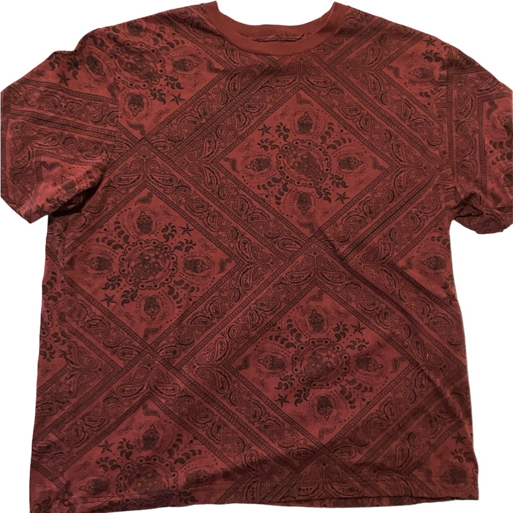 Mens Y2K Aces & Idols Skulls Paisley T-shirt size XL Red/Black Color Grunge